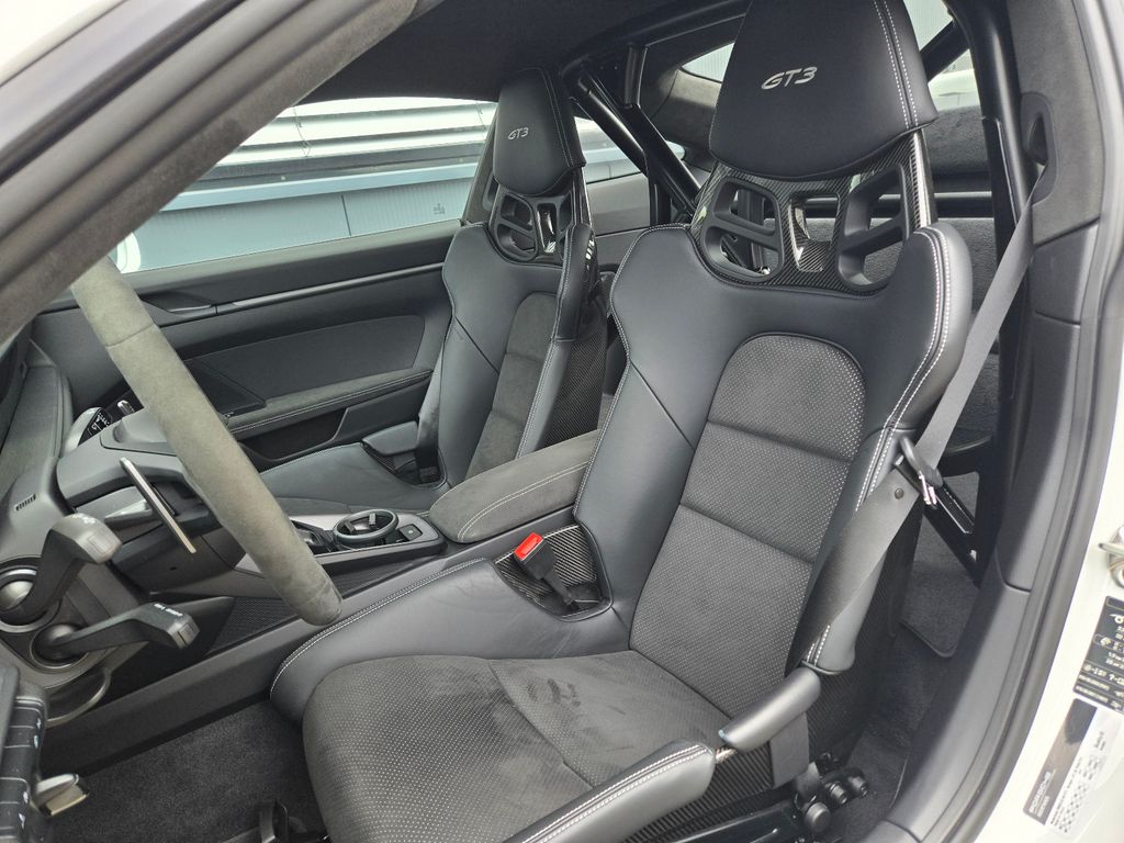 Porsche 992 2022