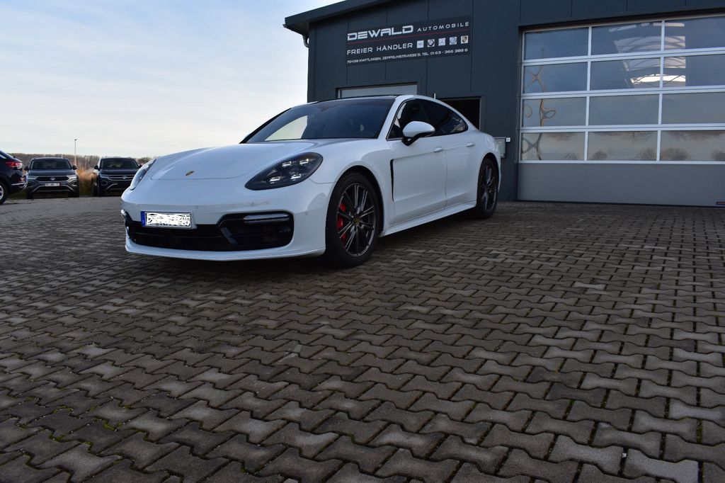 Porsche Panamera 2019