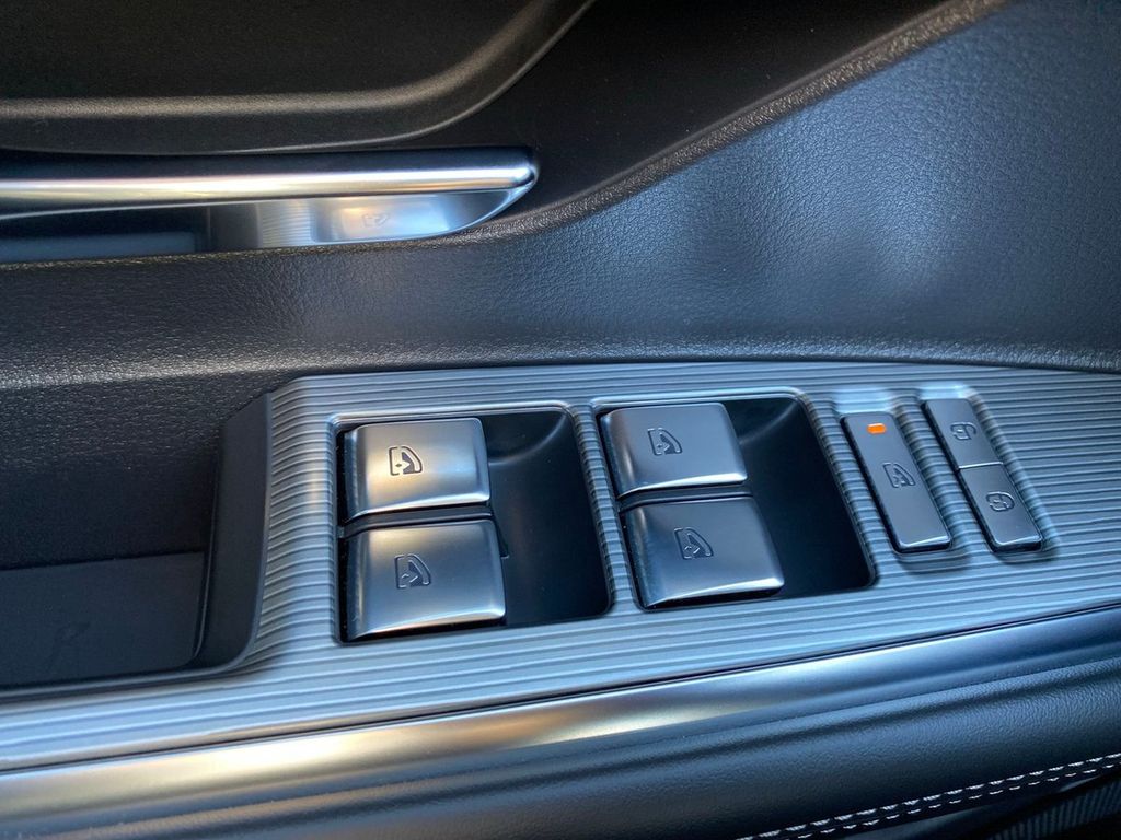 Mazda 6e 2025