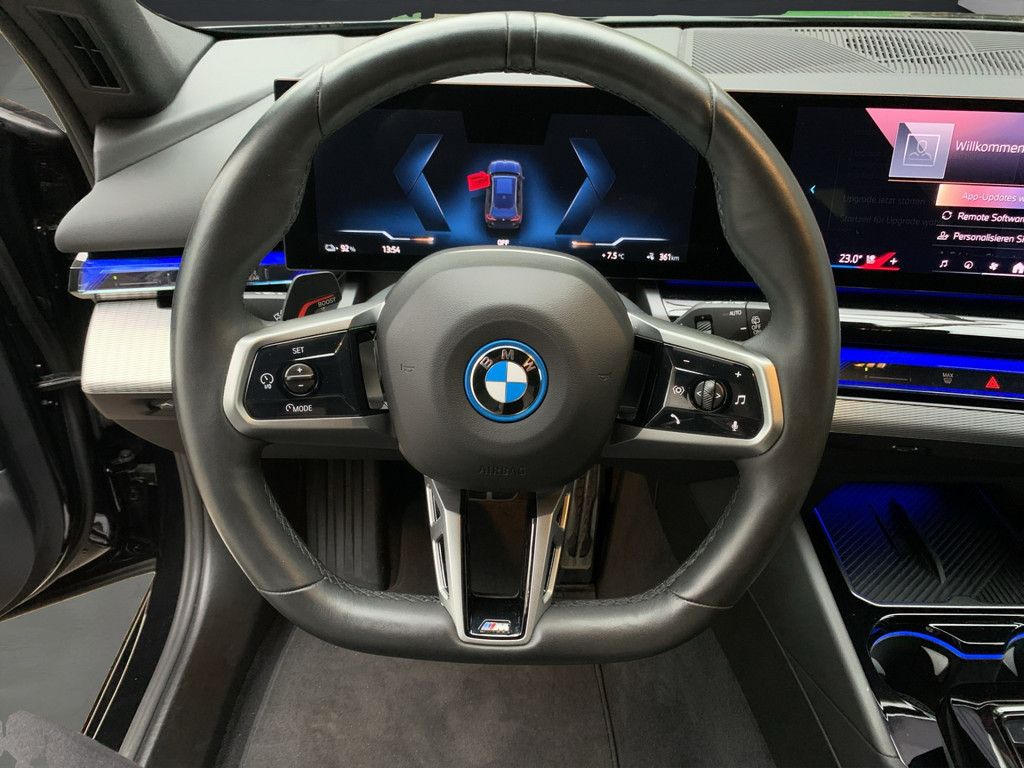 BMW i5 2024