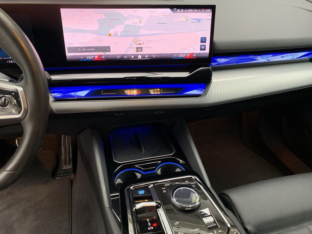 BMW i5 2024