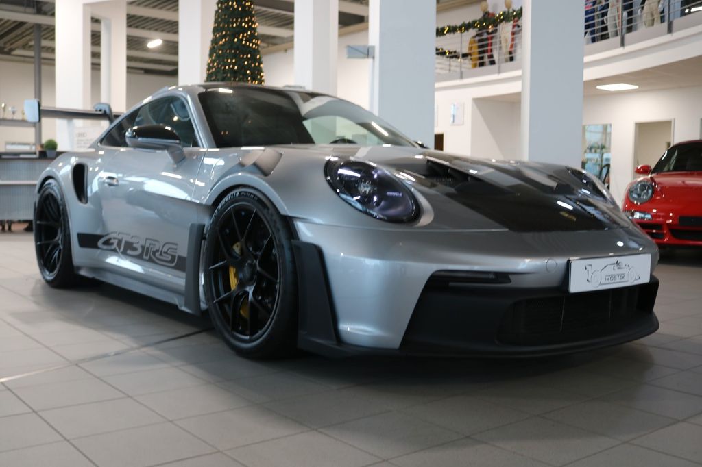 Porsche 992 2024