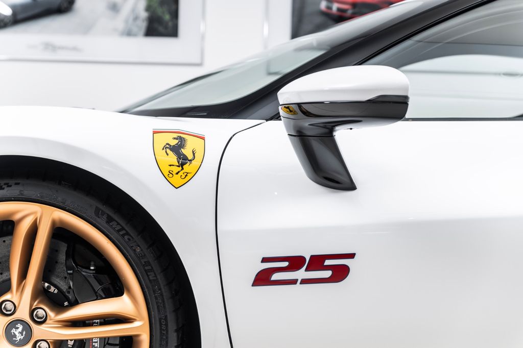 Ferrari 296 GTB 2023
