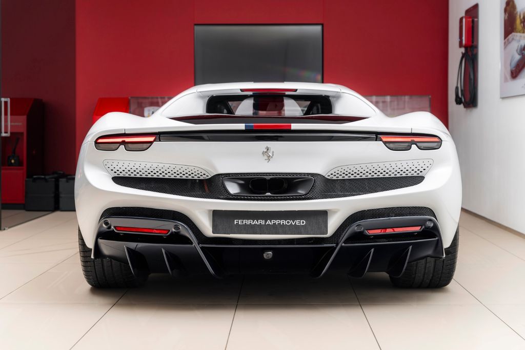 Ferrari 296 GTB 2023