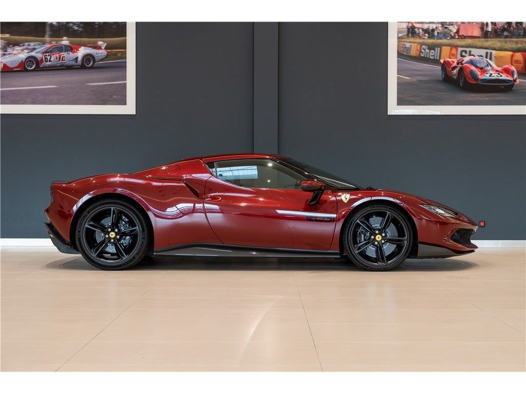 Ferrari 296 GTB 2024