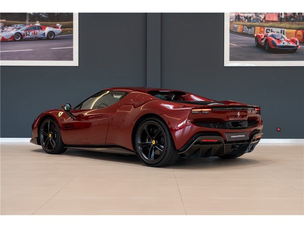 Ferrari 296 GTB 2024