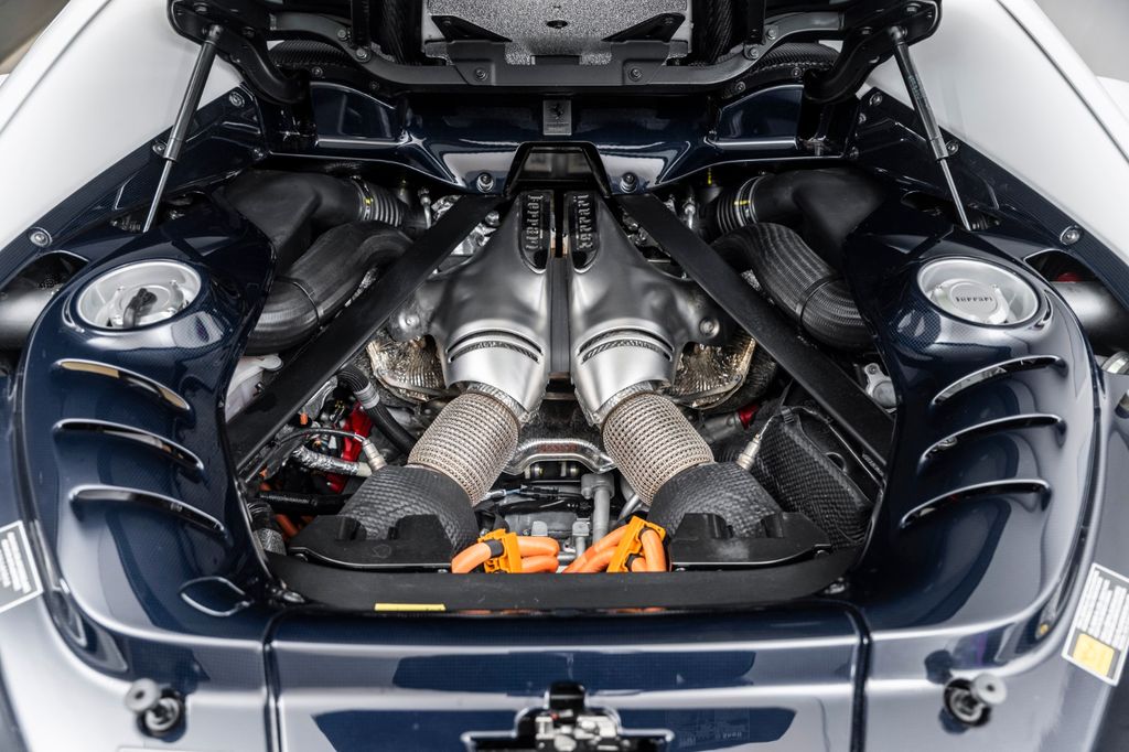 Ferrari 296 GTB 2023