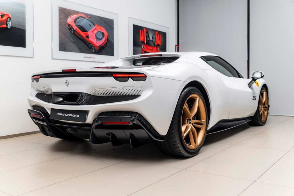 Ferrari 296 GTB 2023