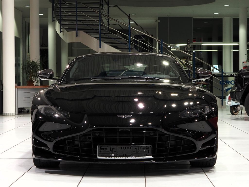 Aston Martin V8 Vantage 2023