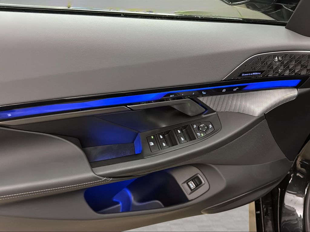 BMW i5 2024