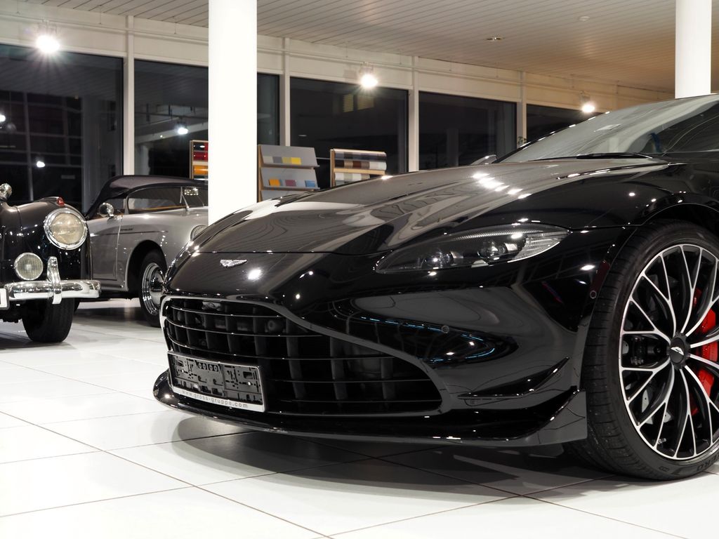 Aston Martin V8 Vantage 2023