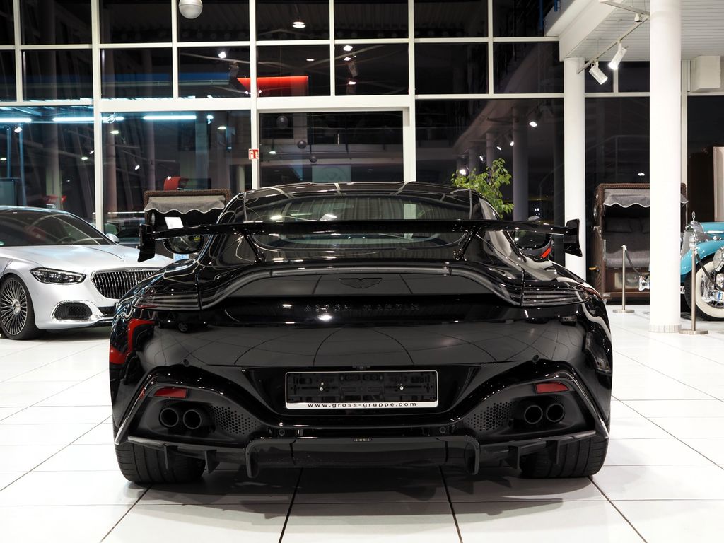 Aston Martin V8 Vantage 2023