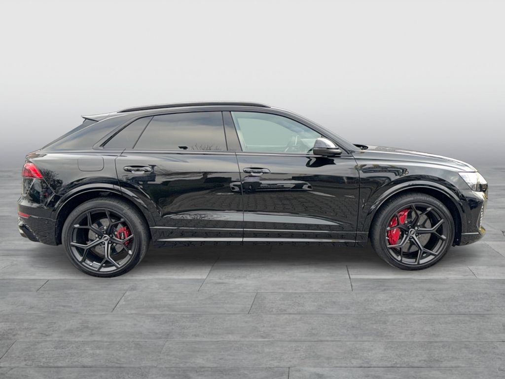 Audi RSQ8 2024