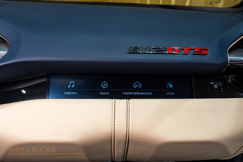 Ferrari 812 2023
