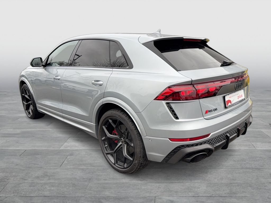 Audi RSQ8 2024