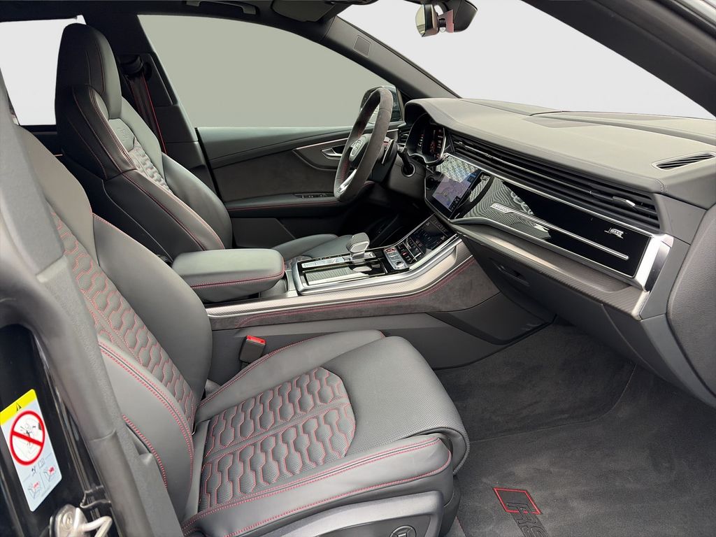 Audi RSQ8 2024