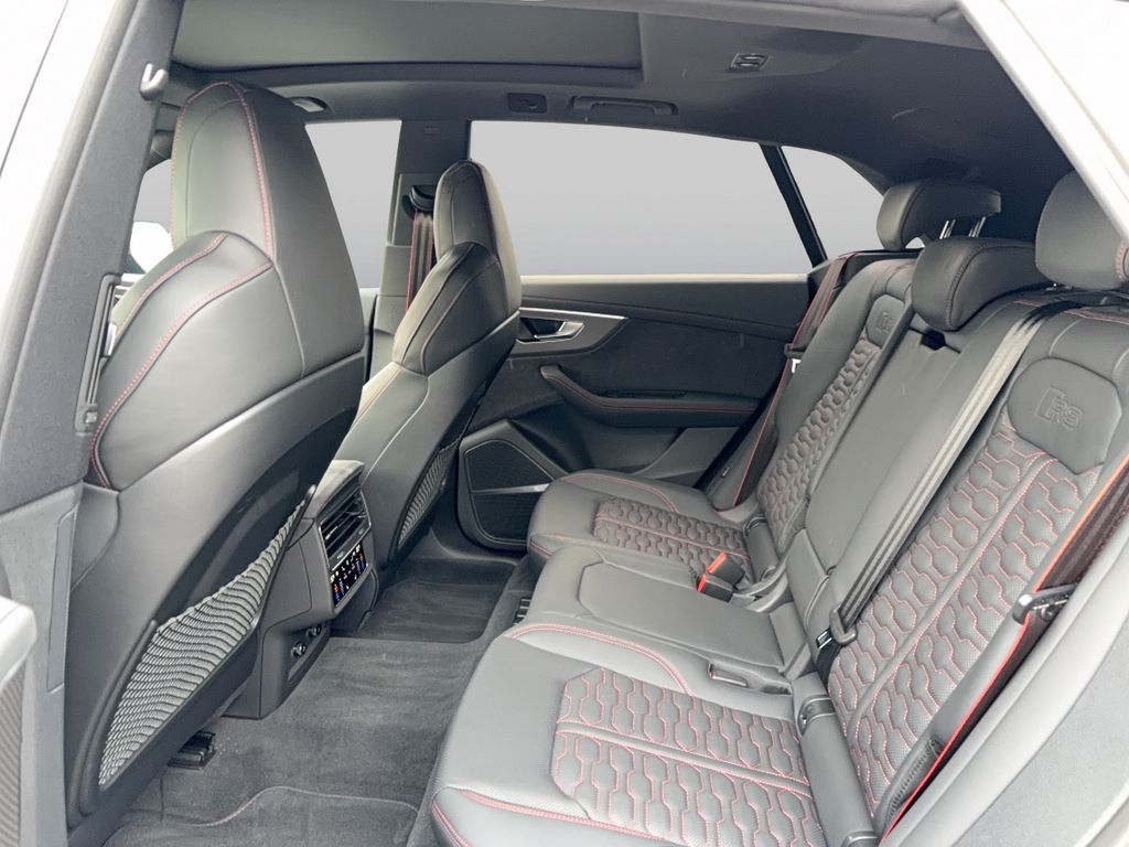 Audi RSQ8 2024