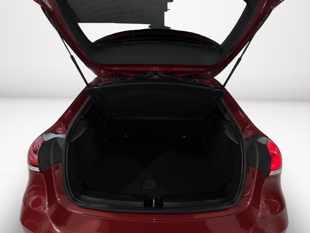 Mercedes-Benz A 250 2021