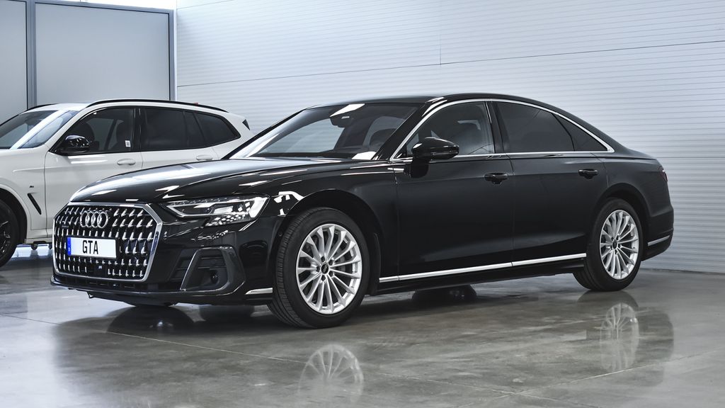 Audi A8 2023