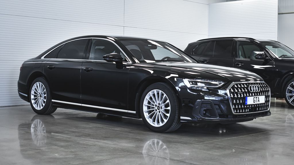 Audi A8 2023