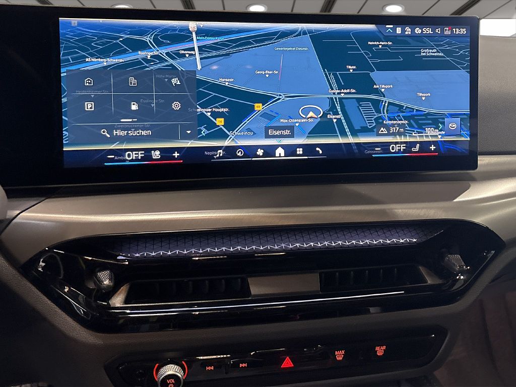 BMW 220 2025