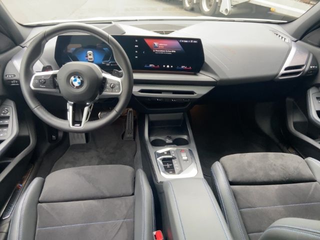 BMW 118 2025