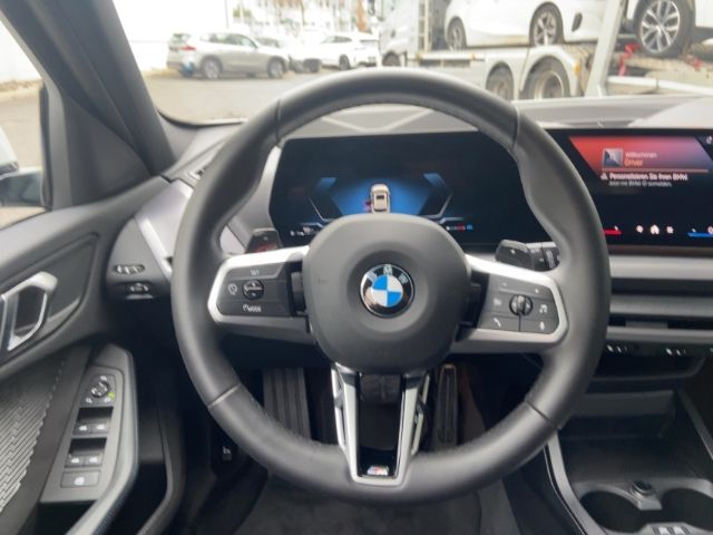 BMW 118 2025