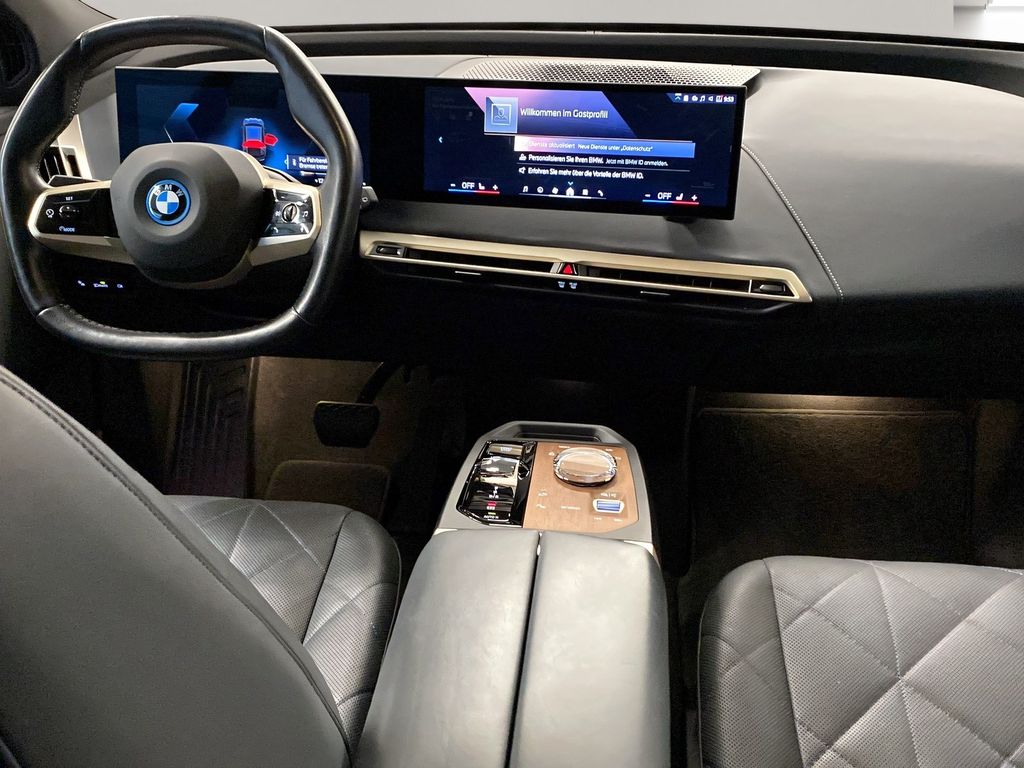 BMW iX 2023