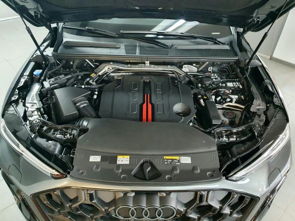 Audi SQ5 2025