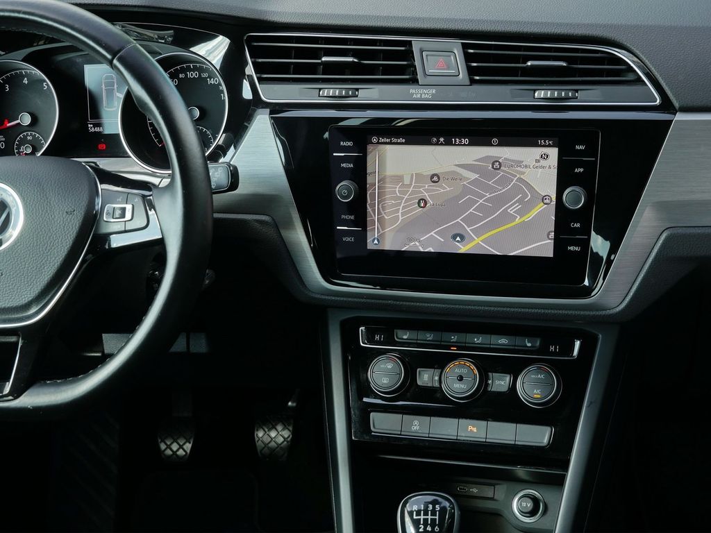 Volkswagen Touran 2021