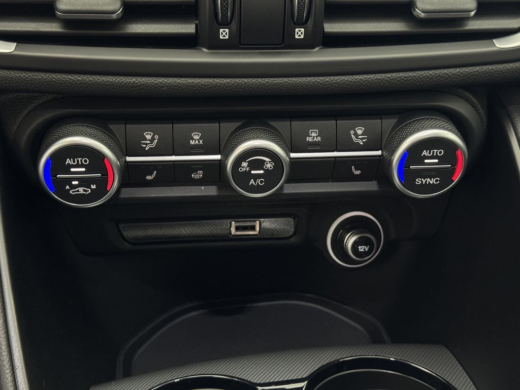 Alfa Romeo Giulia 2023