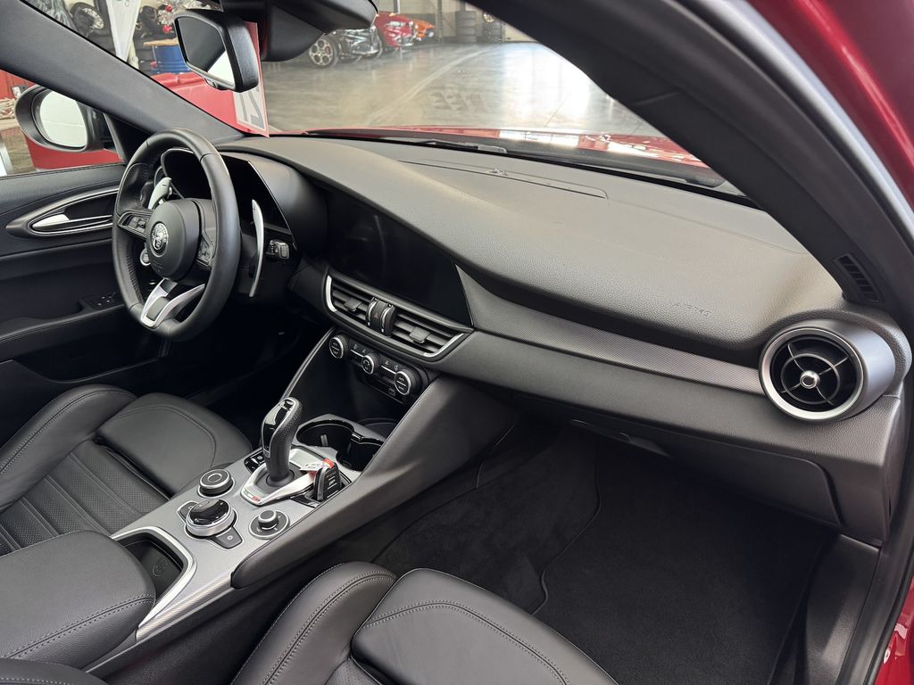 Alfa Romeo Giulia 2023