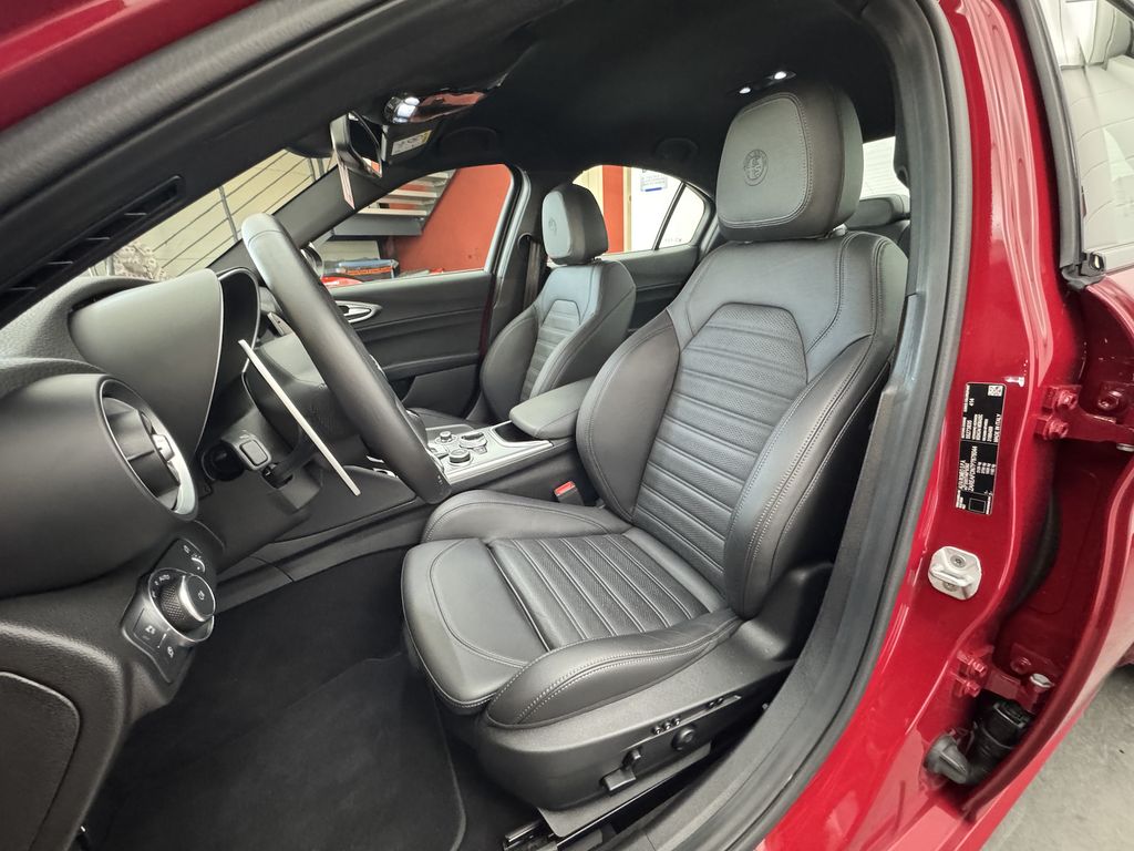 Alfa Romeo Giulia 2023