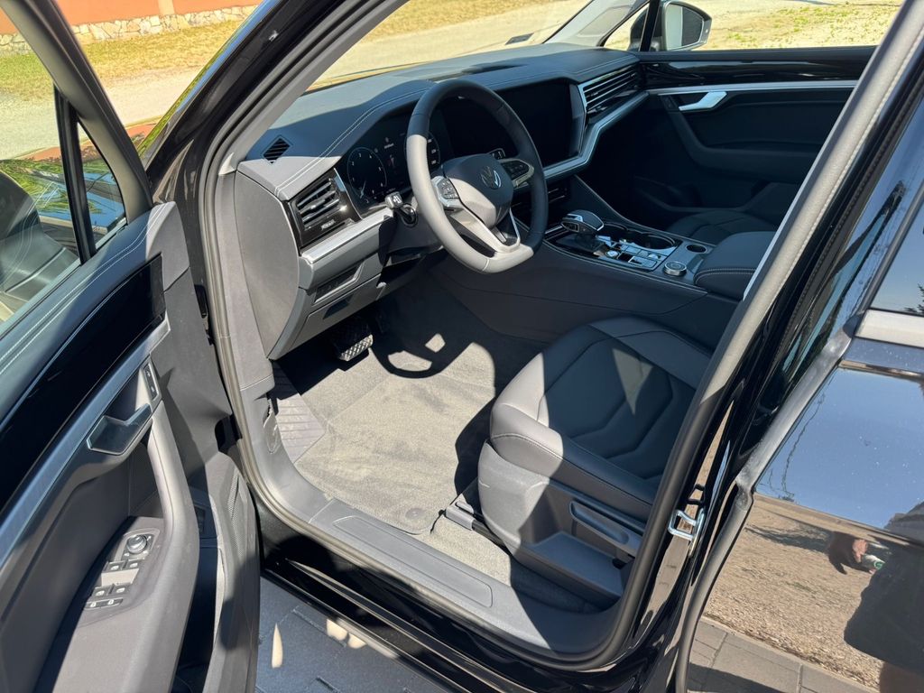 Volkswagen Touareg 2025