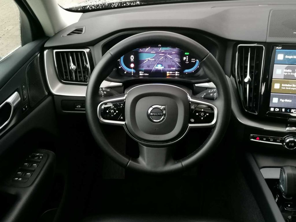 Volvo XC60 2022