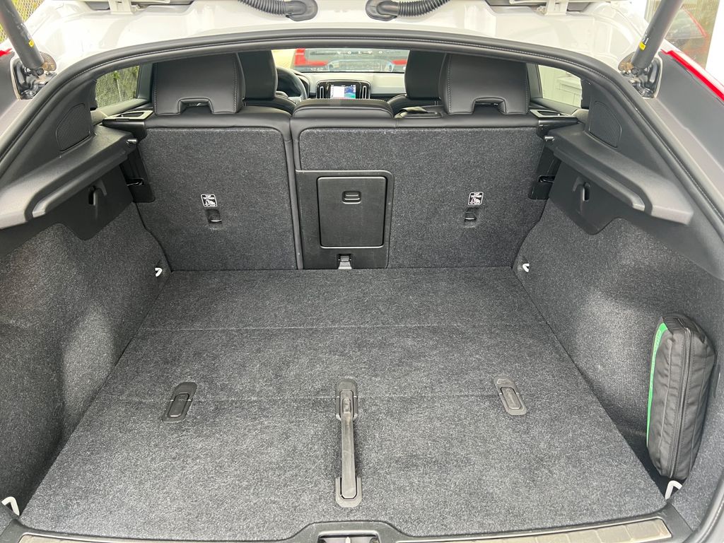 Volvo C40 2022
