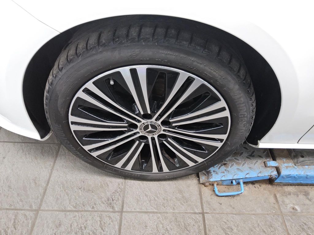 Mercedes-Benz CLA 200 2021