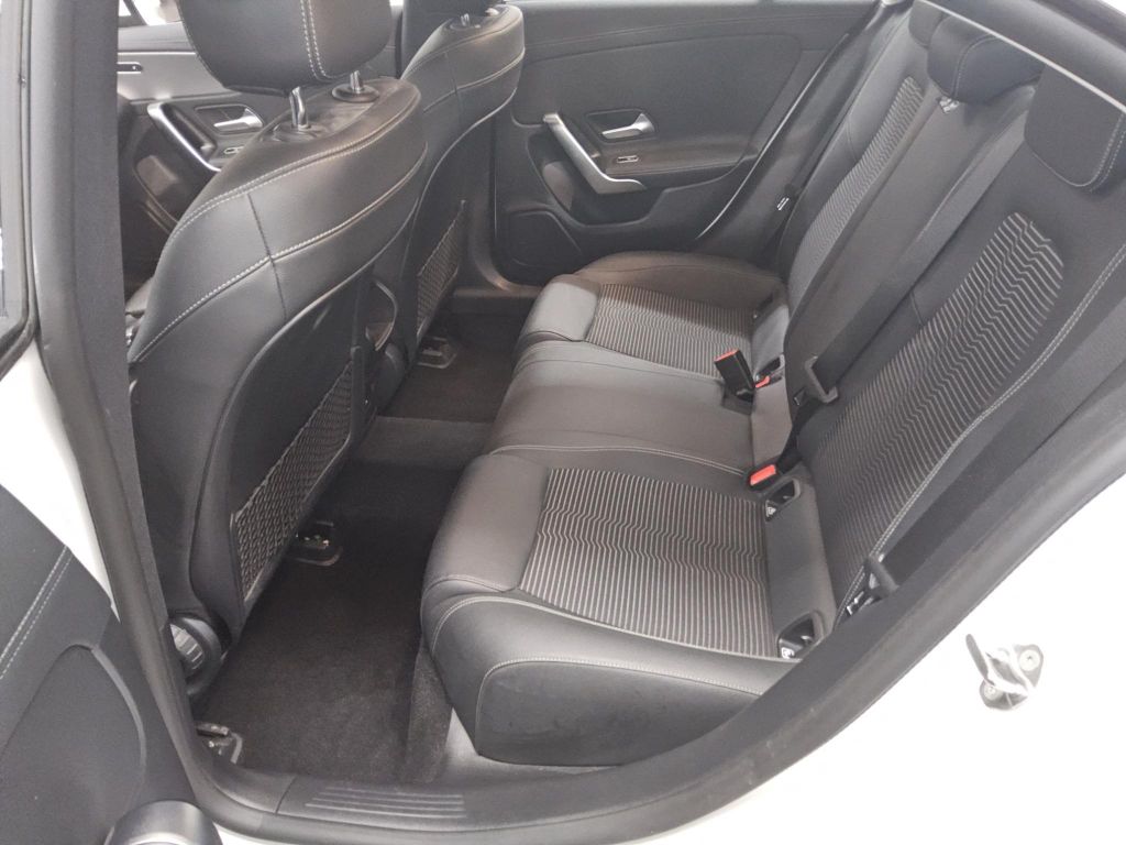 Mercedes-Benz CLA 200 2021