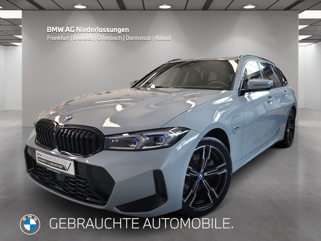 BMW 330 2022