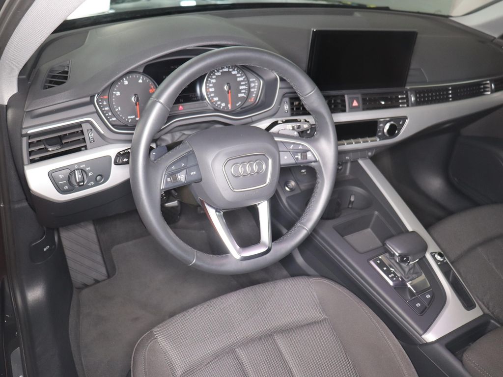 Audi A4 2024