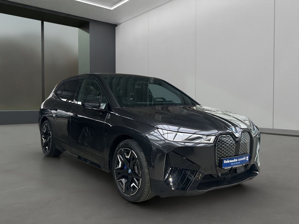 BMW iX 2023