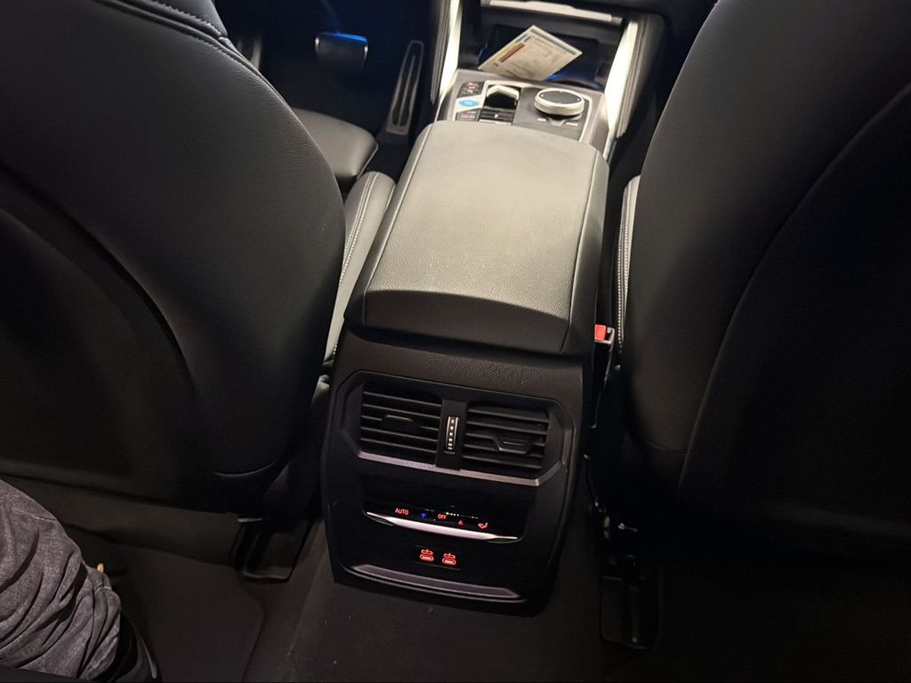 BMW i4 2025