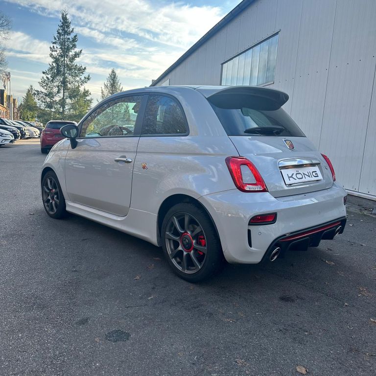 Abarth 595 2022