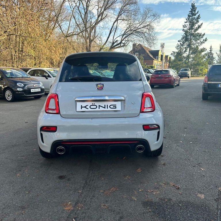 Abarth 595 2022