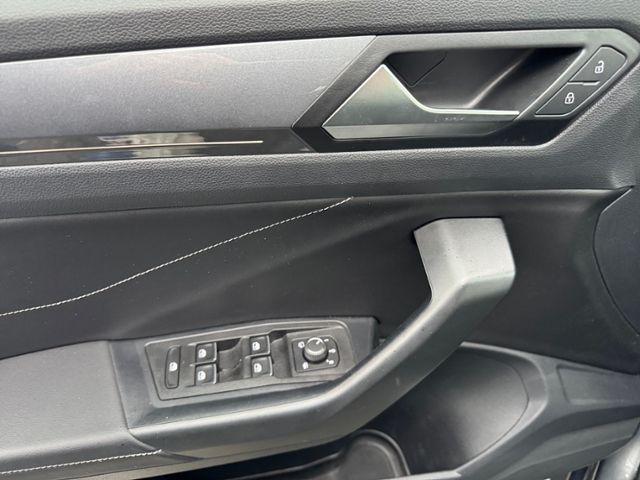 Volkswagen T-Roc 2024