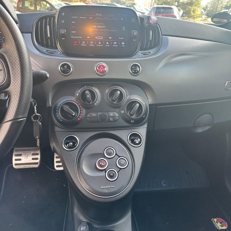 Abarth 595 2022