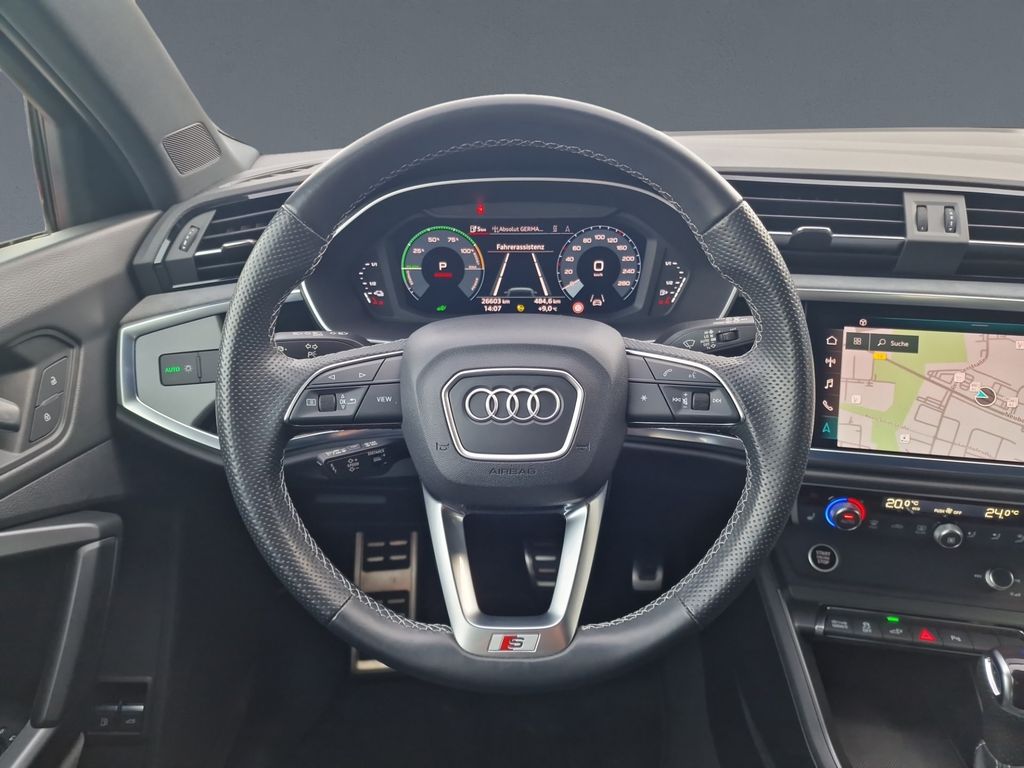 Audi Q3 2021