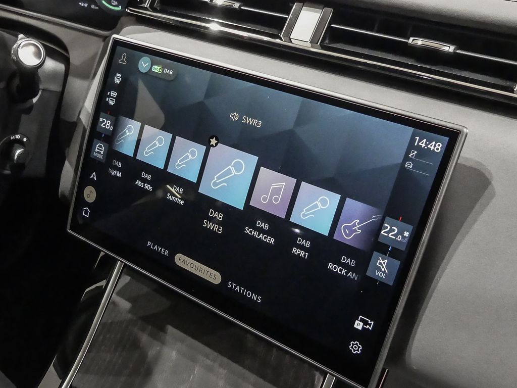 Land Rover Range Rover Velar 2025
