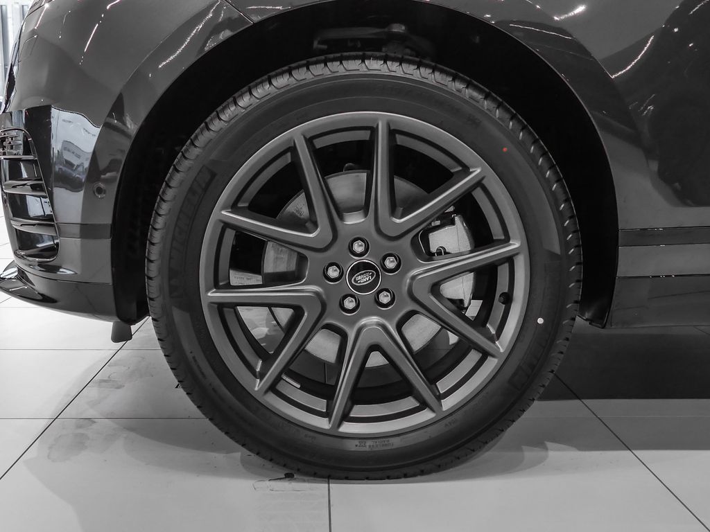 Land Rover Range Rover Velar 2025