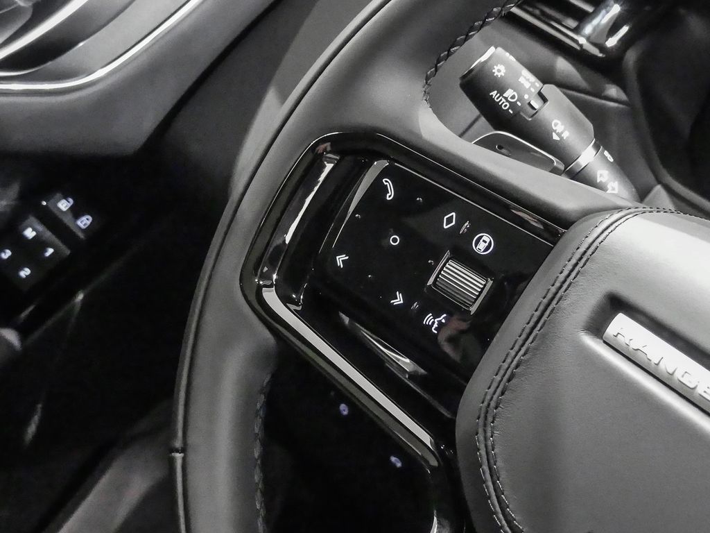 Land Rover Range Rover Velar 2025